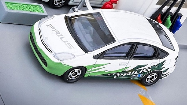 Канада планирует отказаться от автомобилей на бензине