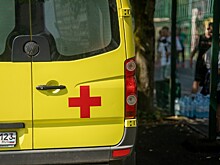 Обнаженная дама устроила хаос на оживленной трассе в Анапе, кидаясь под машины