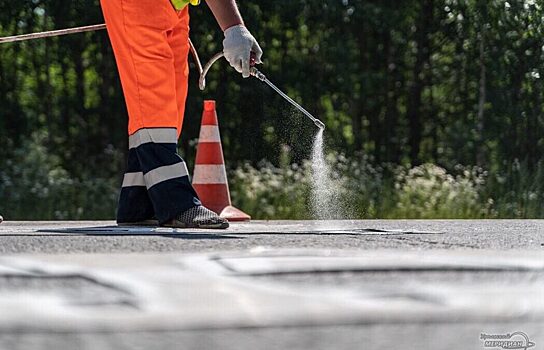 Жители Екатеринбурга жалуются на ночные дорожные работы