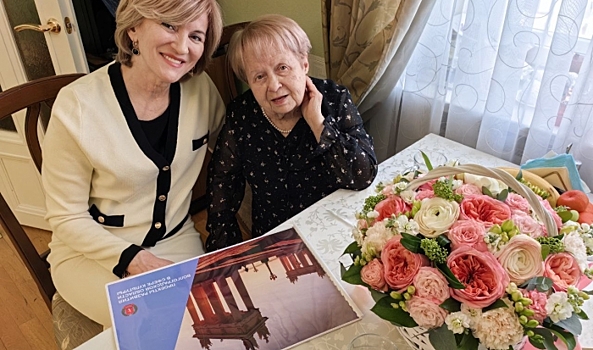 Легендарный композитор Александра Пахмутова может приехать в Волгоград