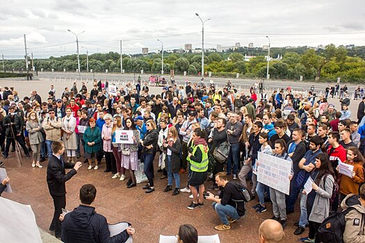 Поддержать акцию за честные выборы пришли около 500 нижегородцев