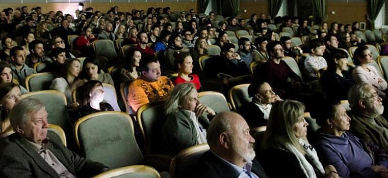 Жители Внуковского посетили киновечер