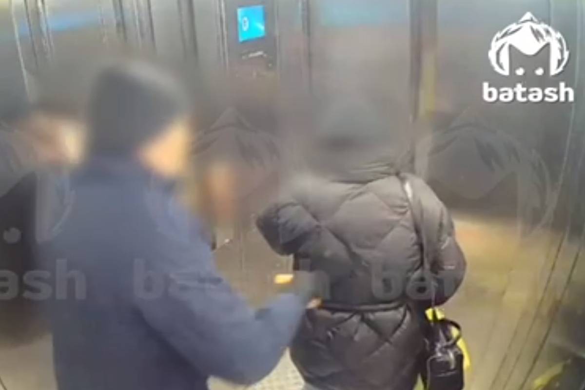 В российской многоэтажке рухнул лифт с людьми