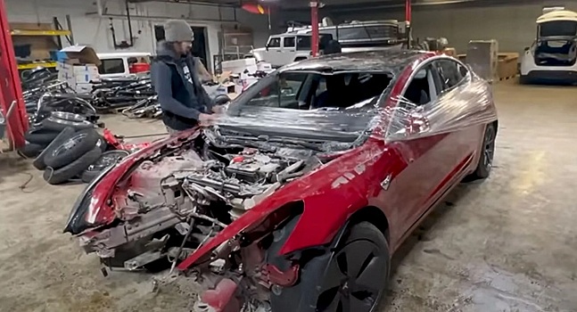 Разбитая Tesla Model 3 получит дизельный двигатель Cummins