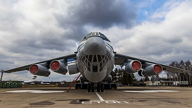 Еще восемь самолетов Ил-76 с российскими миротворцами вылетели в Нагорный Карабах