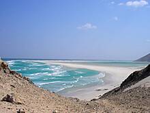 Застрявшие на острове Сокотра россияне попросили Посольство о помощи