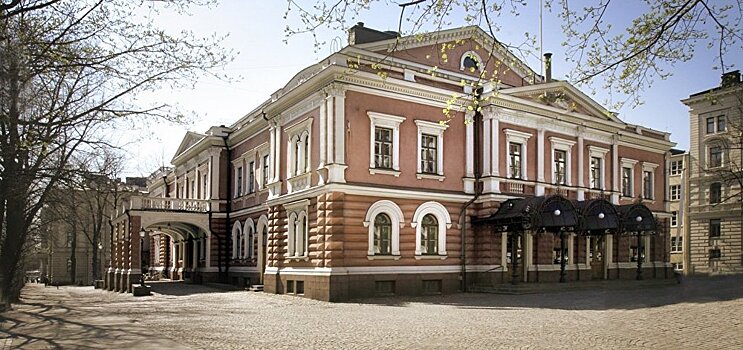 Бывший русский гарнизонный театр Хельсинки остался без средств