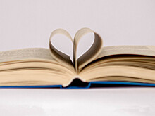 Редкую книгу о Гарри Поттере с автографом Роулинг выставили на торги