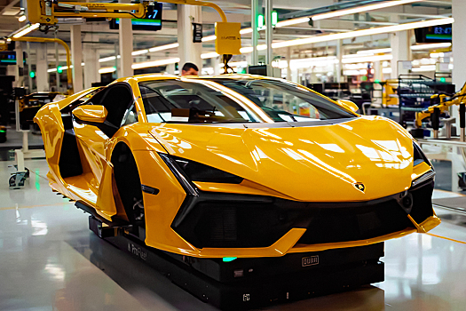 Конец эпохи: Lamborghini с чистым ДВС больше не купить