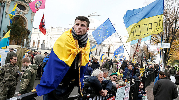 Украинцы выразили Раде протест