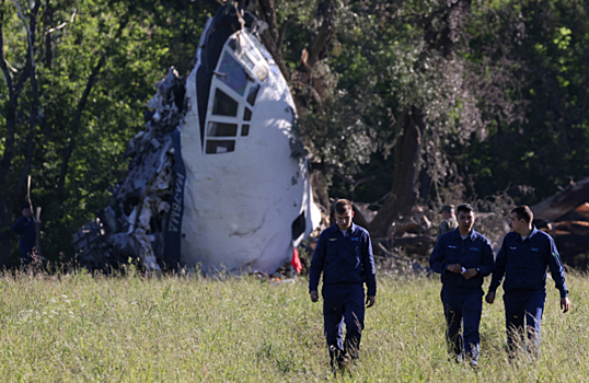 Военный самолет Ил-76 разбился под Рязанью. Есть погибшие