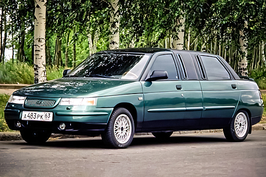 Посмотрите на редчайший двухцветный лимузин Lada с роскошным салоном