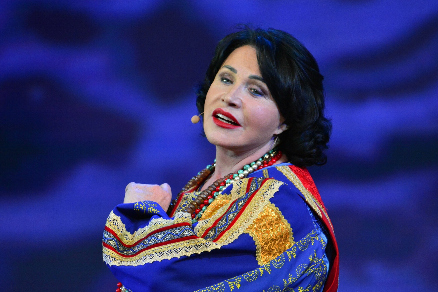 74-летняя Надежда Бабкина раскрыла секрет красоты: Мама помогла