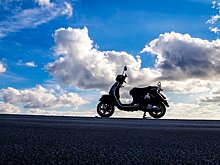 15-летний подросток вылетел в кювет на скутере в Борском районе