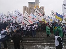 Семьи «Небесной сотни» и ФОПы конкурируют за место на майдане
