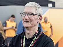 Главе Apple Тиму Куку срезали зарплату на 40%