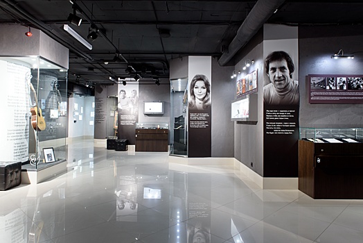 Владимир Высоцкий - человек и небоскреб. Беседа с Андреем Гавриловским, который увековечил имя  Высоцкого удивительным музеем и высоткой