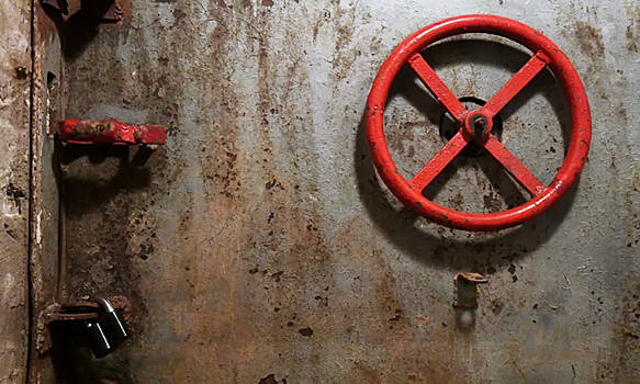 Подземную тюрьму с крематорием обнаружили под Петербургом