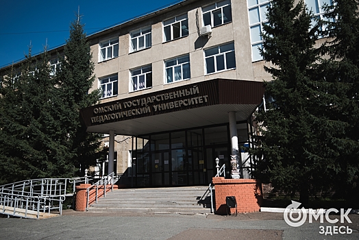 Омский худграф приглашает на выставку "Искусство. Школа. Учитель"
