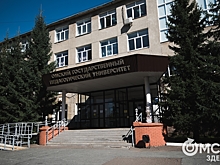 Омский худграф приглашает на выставку "Искусство. Школа. Учитель"