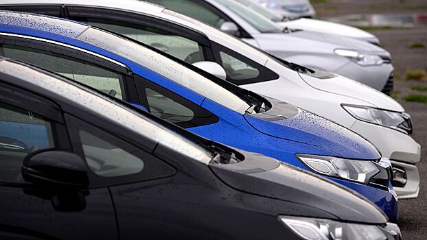СМИ: в Россию запретили ввозить праворульные автомобили