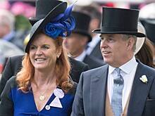 Принц Эндрю продолжает жить с экс-супругой спустя 25 лет после развода