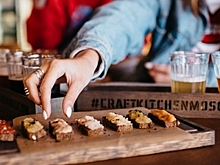 Меню деликатесов и икорный бар в Craft Kitchen
