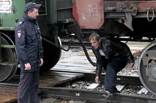 28 детей и подростков спасли полицейские на железной дороге