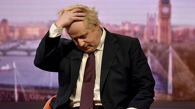Борис Джонсон вновь стал источником неприятностей для Британии. Почему его до сих пор не уволили?