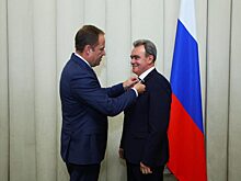 Указом президента Валерий Лидин удостоен ордена Почета