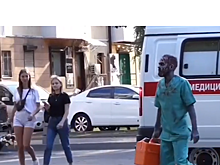 Ростовский пранкер переоделся в фельдшера-зомби и рассказал о смерти матери