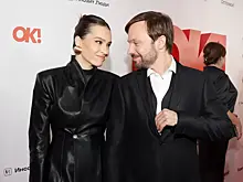 Жена Алексея Чадова показала фигуру в купальнике спустя полгода после родов