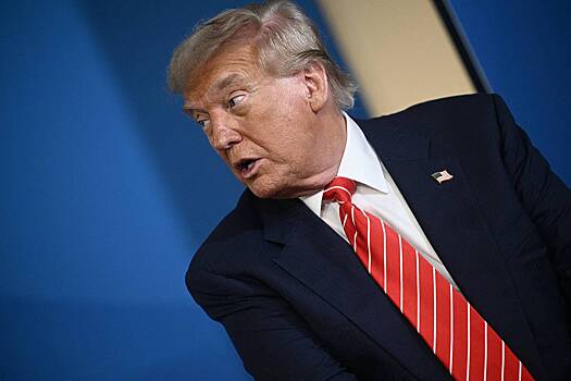 Компания Трампа отказалась от идеи производить свой смартфон в США