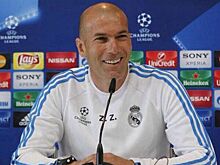 Юго Ллорис: "Бензема играет восемь лет в "Реале". Это вызывает уважение"