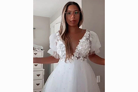Блогерша купила свадебное платье на AliExpress и удивилась