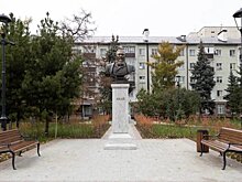 В Казани открыли бюст казахского поэта Абая Кунанбаева в сквере на улице Назарбаева