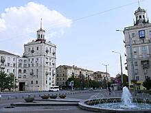 Автомобиль взорвался у здания телекомпании в Мелитополе