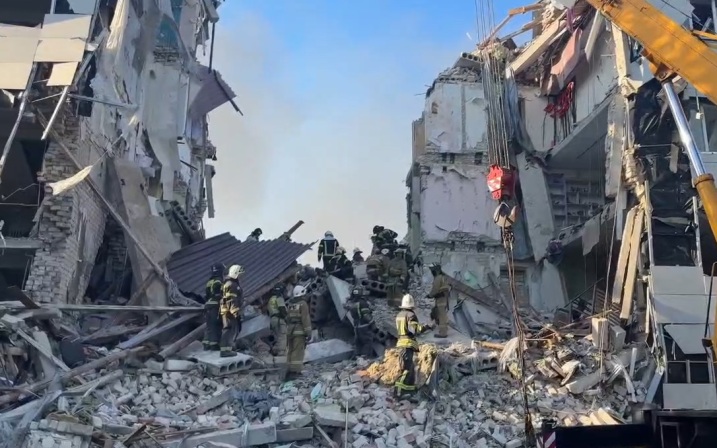 Иностранные СМИ увидели в Луганске детей-жертв обстрела — BBC и CNN приглашение проигнорировали