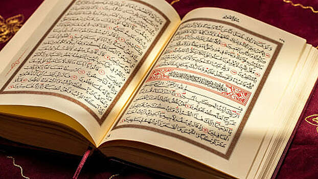 «Мусульмане в посты не голодают – к путникам и воинам Коран благосклонен». Начальник «Химок» о религии в команде