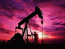 Доходы России от экспорта нефти в январе-августе снизились в 1,6 раза