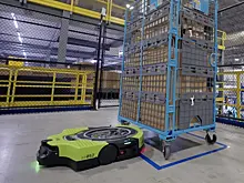 "Люди больше не нужны": Amazon представила роботов для складов