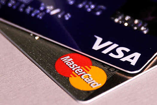 Финансист дала совет о картах Visa и Mastercard