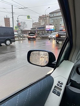 На Советском проспекте образовалась километровая пробка из-за аварии на пересечении с Яналова