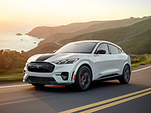 Синева ему к лицу: Ford Mustang Mach-E обзавелся спецверсией California Special