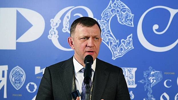 Вышедший к протестующим мэр Краснодара предложил привязать себя к столбу
