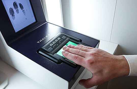 Биометрические данные клиентов банков перейдут на хранение государству