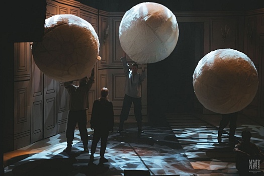 В Хабаровске представили мировую премьеру мюзикла "Анна Каренина"