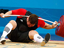 IWF на год дисквалифицировала Федерацию тяжелой атлетики России