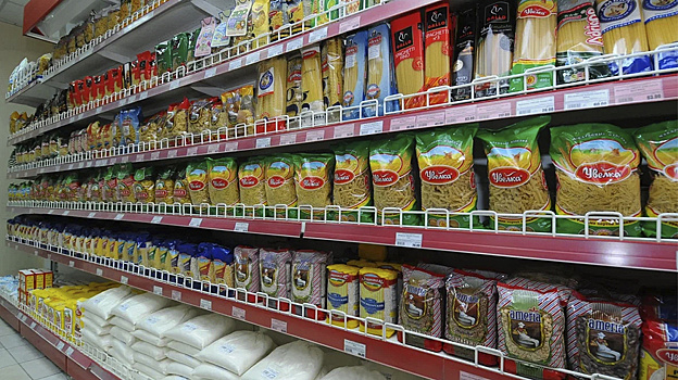 Эксперт: жалобы на полупустые упаковки в российских магазинах не помогут