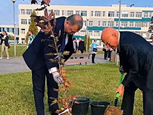 У Калужского филиала МГТУ в день 65-летия появилась Аллея выпускников